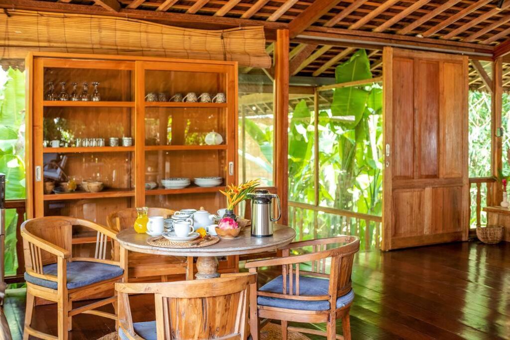Secret River Villa - Luxury Villa 5 Bedrooms - Kerobokan - Canggu Exterior photo