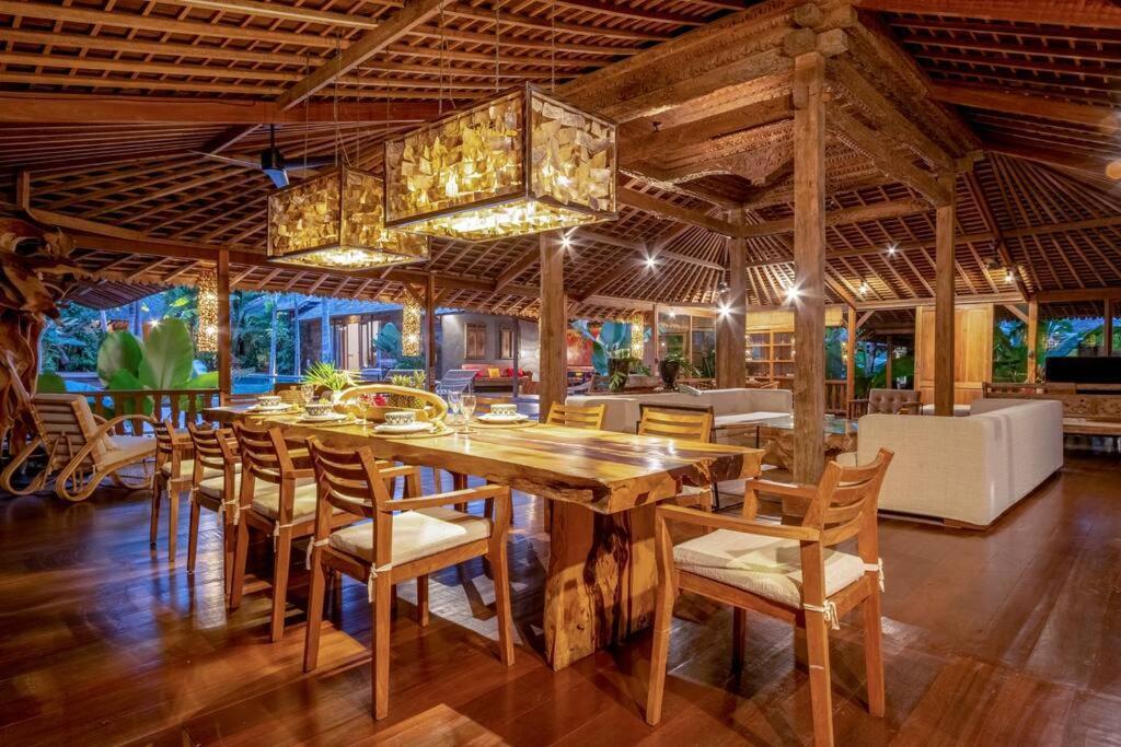 Secret River Villa - Luxury Villa 5 Bedrooms - Kerobokan - Canggu Exterior photo